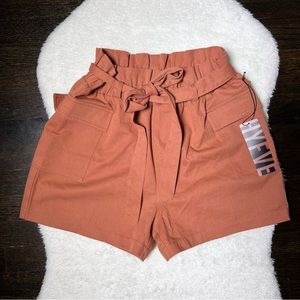 NWT Hyfve Dry Goods Burnt Orange Paperbag Cargo Shorts Large